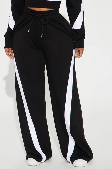 Casual Slay Joggers (Black/White)